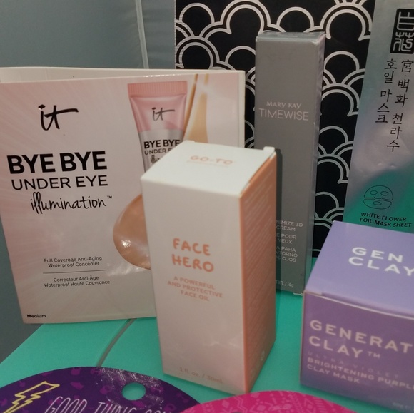 Mask and Skin Care 11 piece bundle - Picture 7 of 8